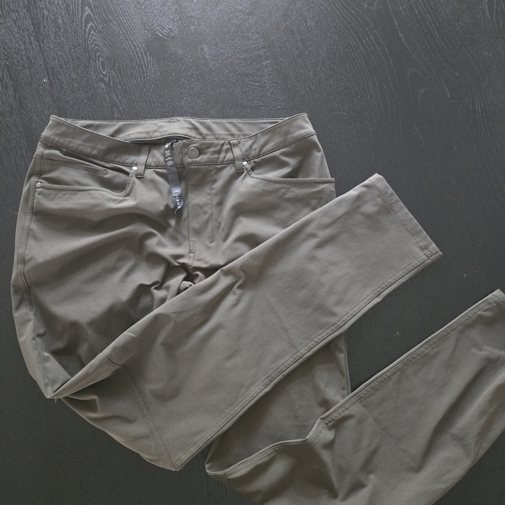 lululemon athletica Men's Khaki Chinos